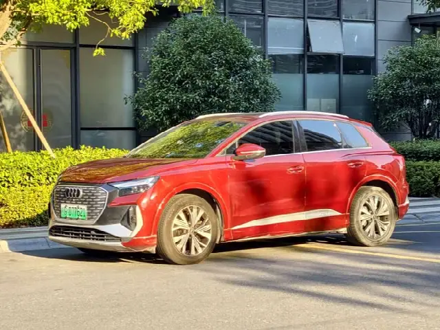 Audi Q4 e-tron 2023, 90 000 км