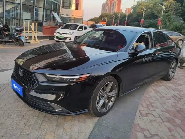 Honda Accord 2025, 36 800 км