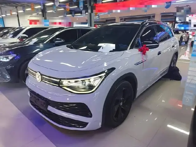 Volkswagen ID.6 X 2022, 81 900 км