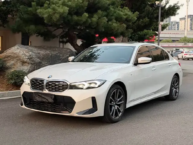 BMW 3 Series 2024, 32 000 км