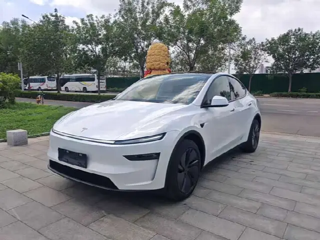 Tesla Model Y 2026, новый