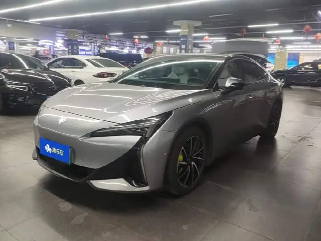 BAIC Arcfox Alpha S5 2024, 15 600 км