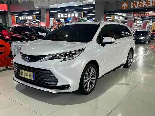 Toyota Sienna 2021, 43 000 км