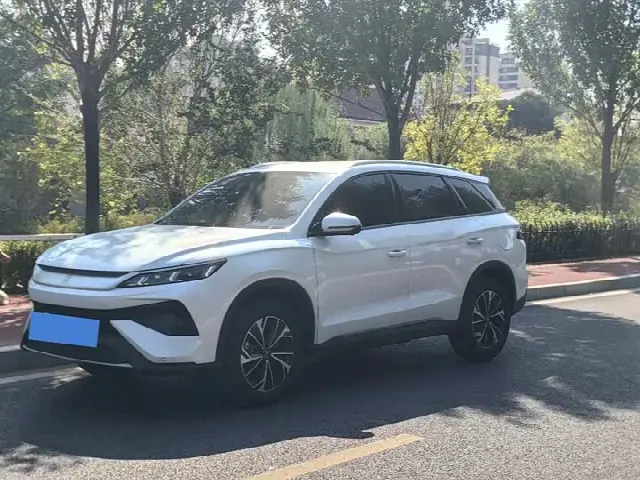 BYD Song Pro Hybrid 2026, 8 000 км