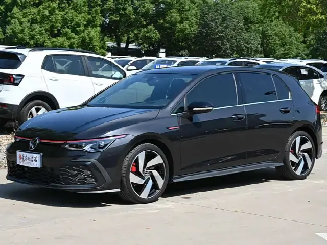 Volkswagen Golf GTI 2023, 12 000 км