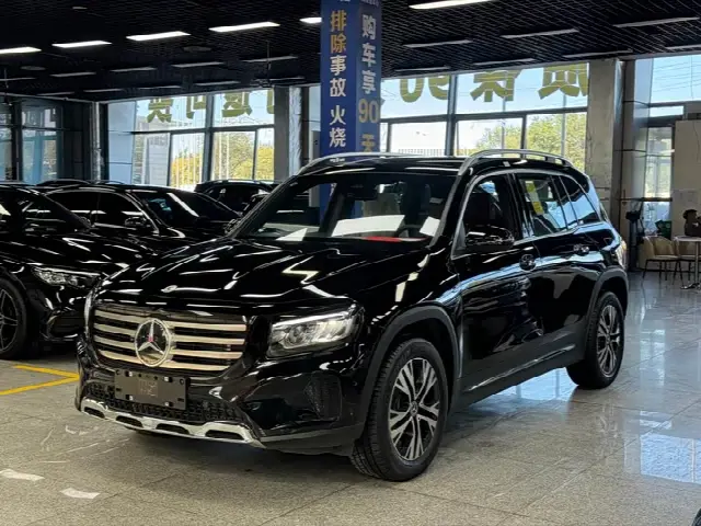 Mercedes-Benz GLB-Class 2025, новый