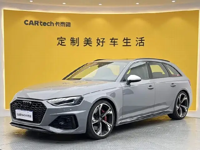 Audi RS 4 2023, 17 000 км