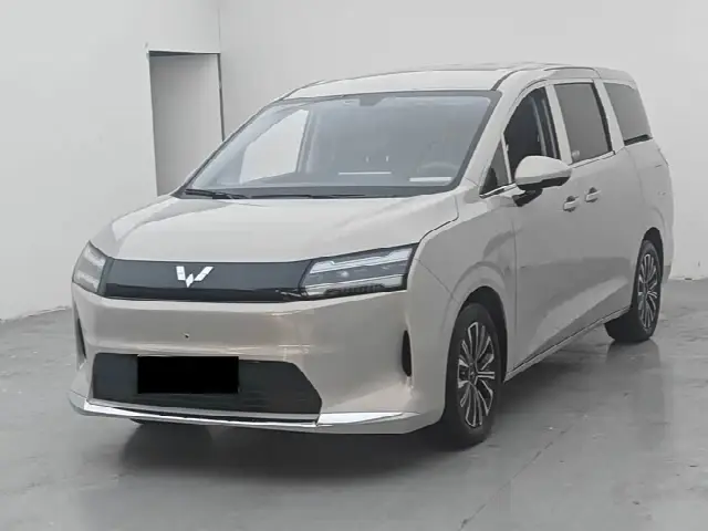 Wuling Starlight 730 Hybrid/EV 2025, 20 000 км
