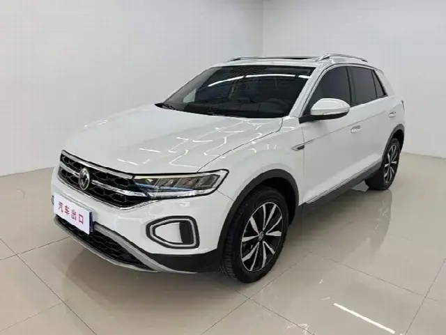 Volkswagen T-Roc 2023, 9 000 км