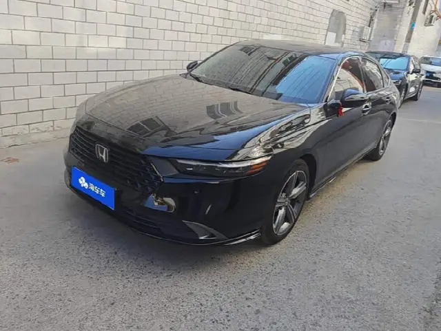 Honda Accord 2025, 27 700 км