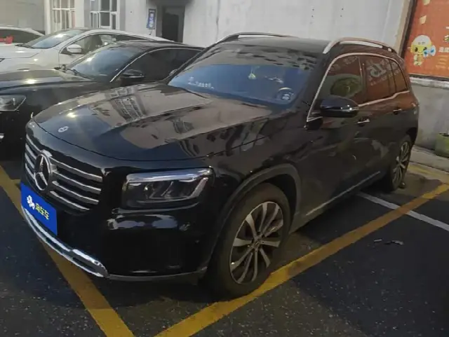 Mercedes-Benz GLB-Class 2025, 17 300 км
