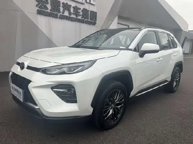 Toyota Wildlander 2023, 9 700 км
