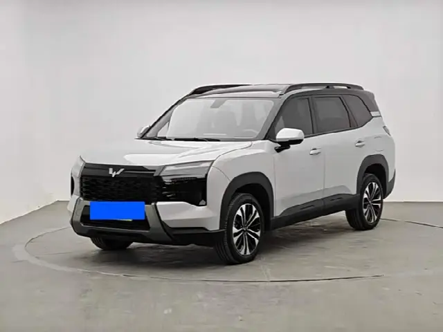 Wuling Starlight 560 Hybrid/EV 2026, новый