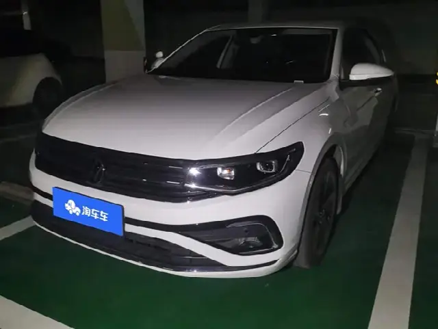 Volkswagen Bora 2025, 25 300 км