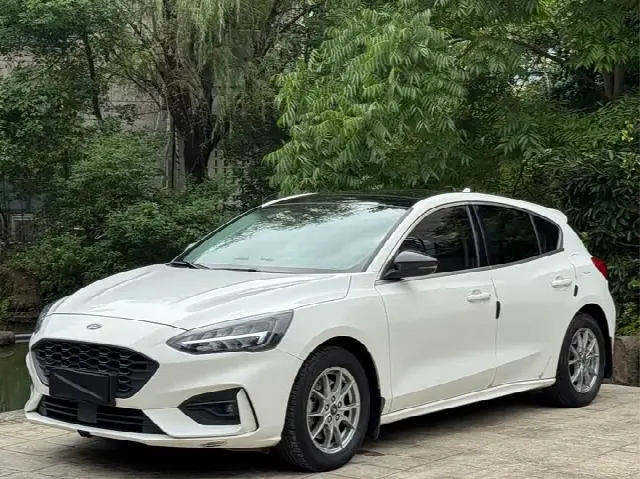 Ford Focus 2021, 80 000 км