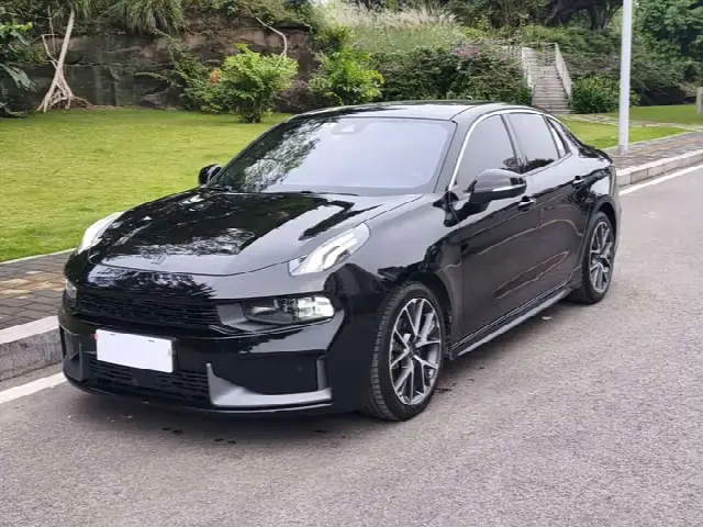 Lynk & Co 03 2022, 51 000 км