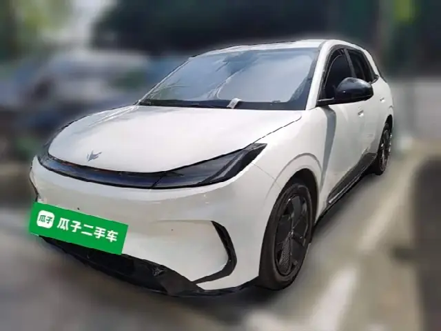 BAIC Arcfox T1 2025, 13 700 км
