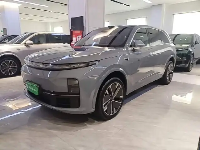 LiXiang L7 2025, 11 400 км