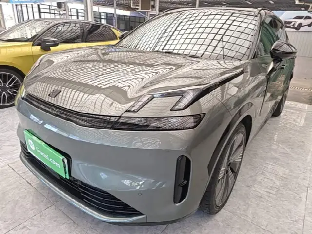 Lynk & Co 08 EM-P Hybrid 2023, 55 700 км