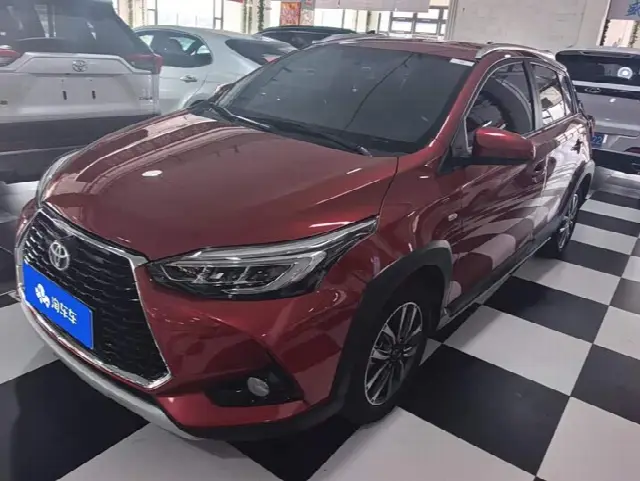 Toyota Yaris L Hatchback 2022, 40 300 км