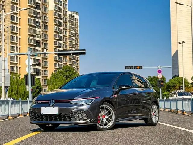 Volkswagen Golf GTI 2023, 29 000 км