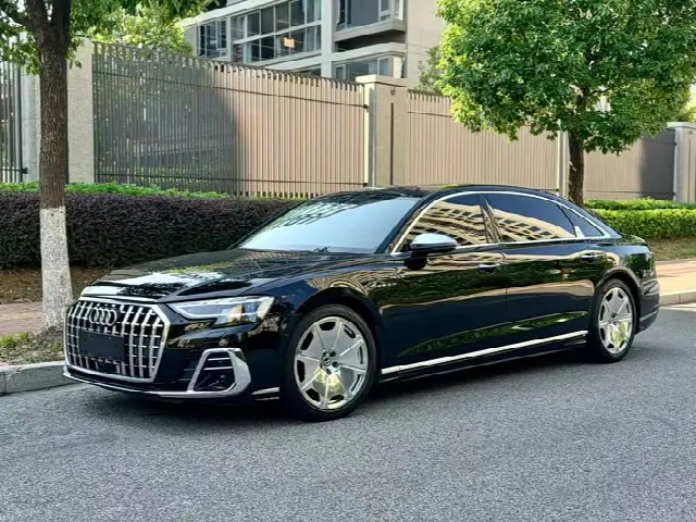 Audi A8 2024, 38 000 км