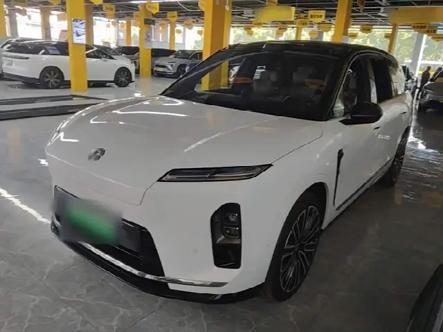 Nio ES8 2026, 15 800 км
