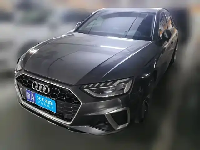 Audi A4L 2023, 35 780 км