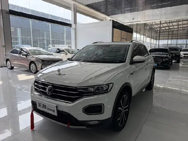 Volkswagen T-Roc 2022, 30 000 км