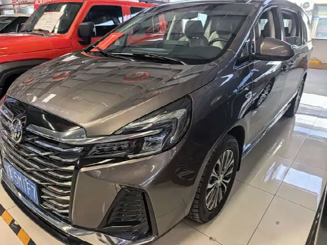 Buick GL8 ES 2023, 90 000 км
