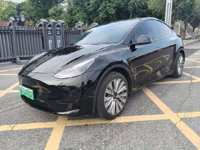 Tesla Model Y 2022, 87 000 км
