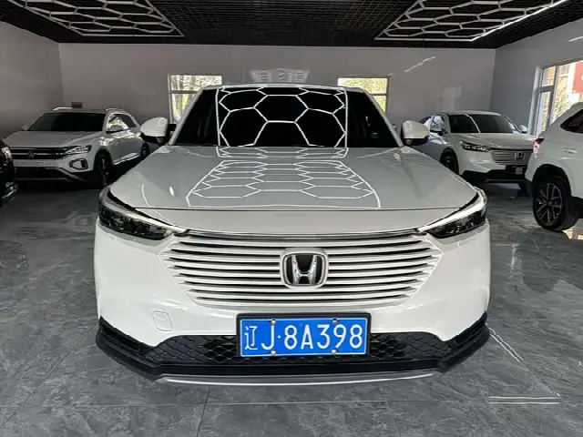 Honda Vezel 2023, 11 000 км