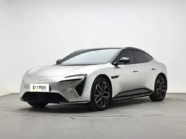 Avatr 06 2025, 10 300 км