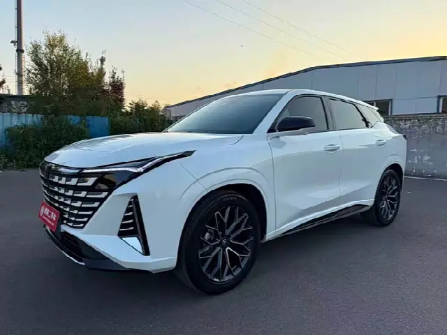Changan UNI-Z 2025, 3 200 км