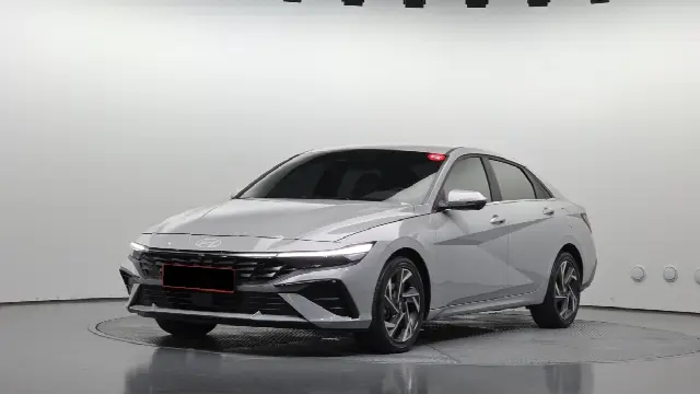 Hyundai Avante 2023, 23 524 км