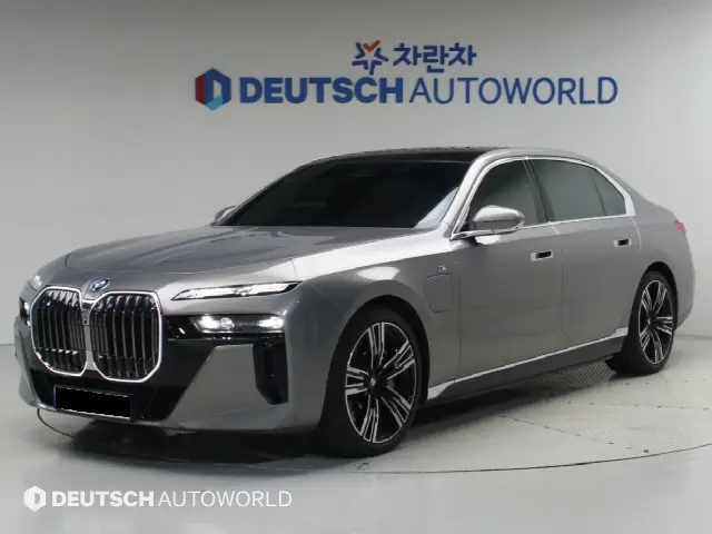 BMW 7 Series 2022, 22 400 км