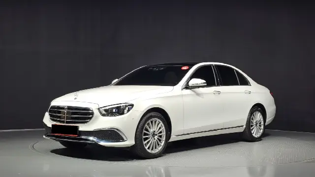 Mercedes-Benz E-Class 2016, 25 500 км