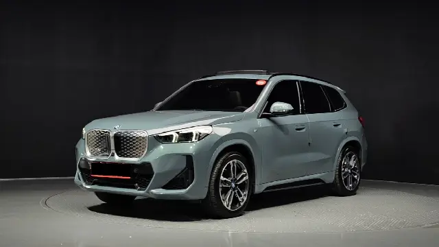 BMW iX1 2023, 70 590 км