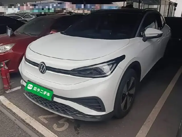 Volkswagen ID.4 X 2025, 4 700 км