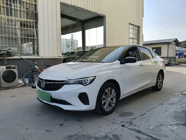 Buick Verano 2023, 24 300 км