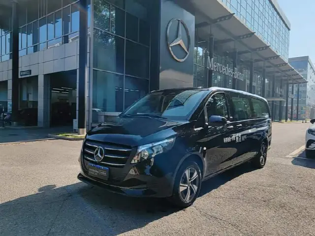 Mercedes-Benz Vito 2024, 7 800 км