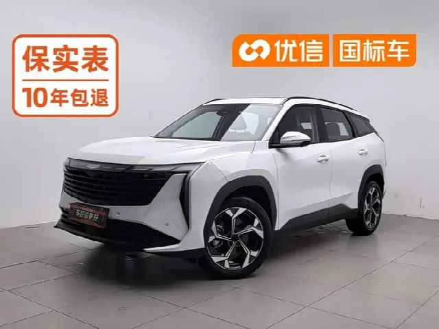 Geely Atlas L 2023, 12 300 км