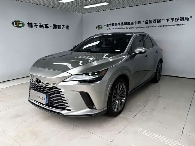 Lexus RX 2023, 35 000 км