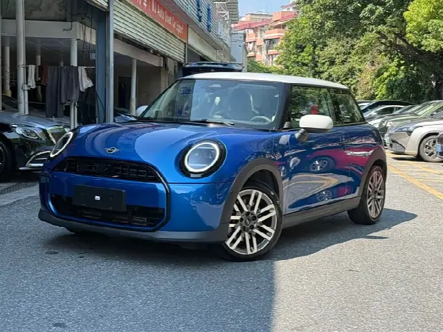 Mini Mini 2025, 3 500 км
