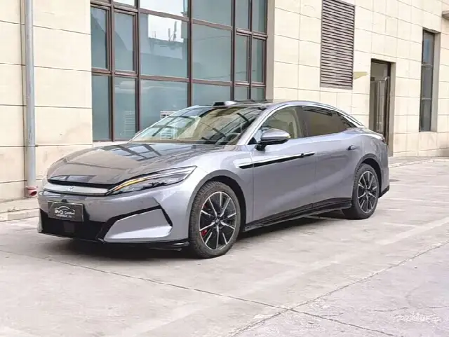 BYD Han L 2025, 10 100 км