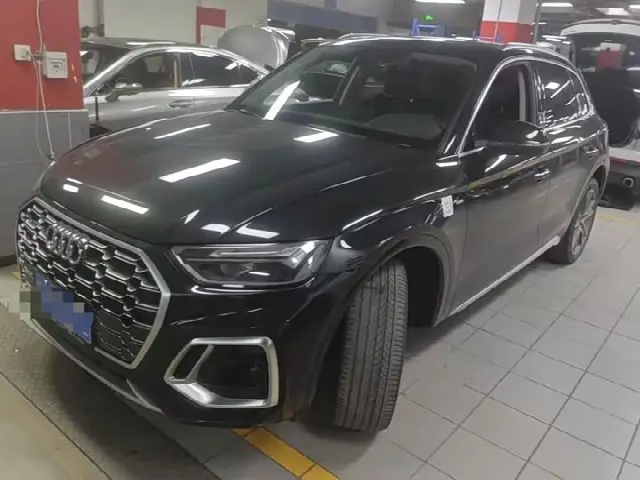 Audi Q5L 2022, 50 000 км