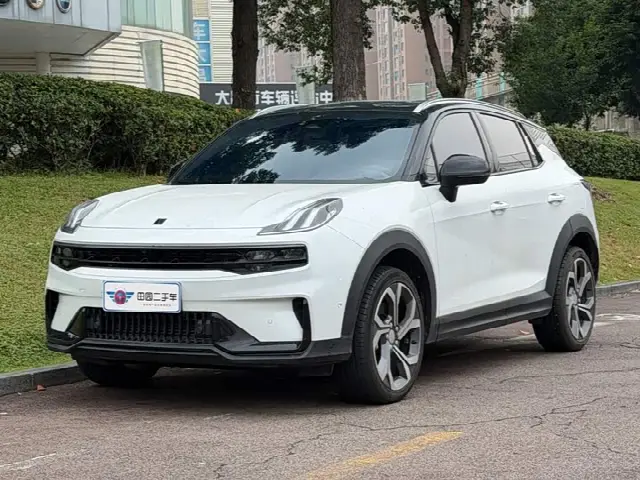 Lynk & Co 06 2023, 5 000 км