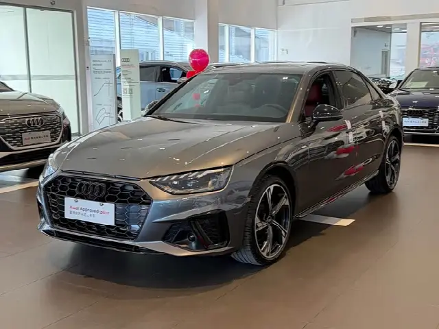 Audi A4L 2025, 9 000 км