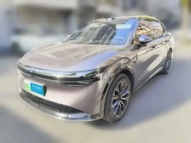 Zeekr 7X 2025, 15 220 км