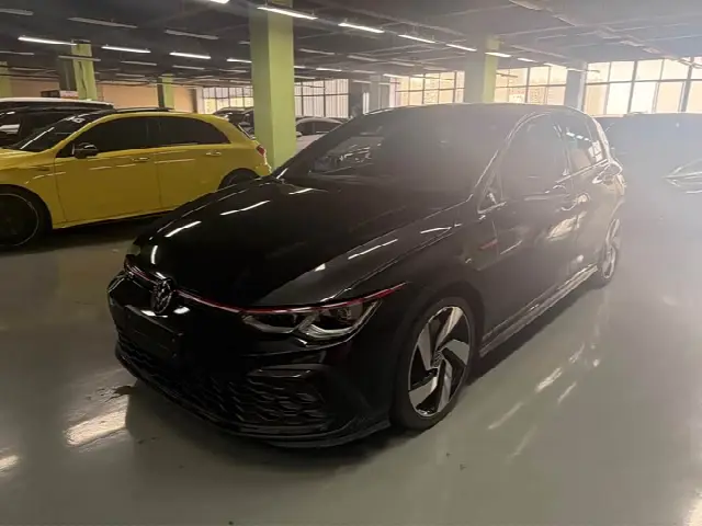 Volkswagen Golf GTI 2023, 50 000 км
